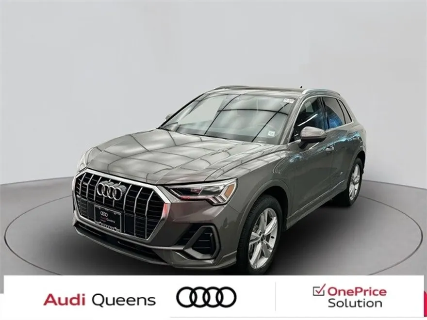 2024 Audi Q3 S line Premium photo 1