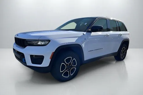 2024 Jeep Grand Cherokee 4xe Trailhawk photo 2