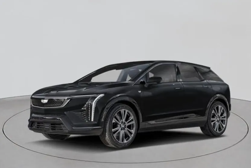 2025 Cadillac Optiq Luxury photo 1