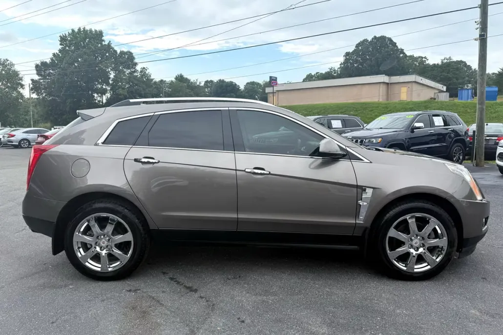 2011 Cadillac SRX Performance photo 1