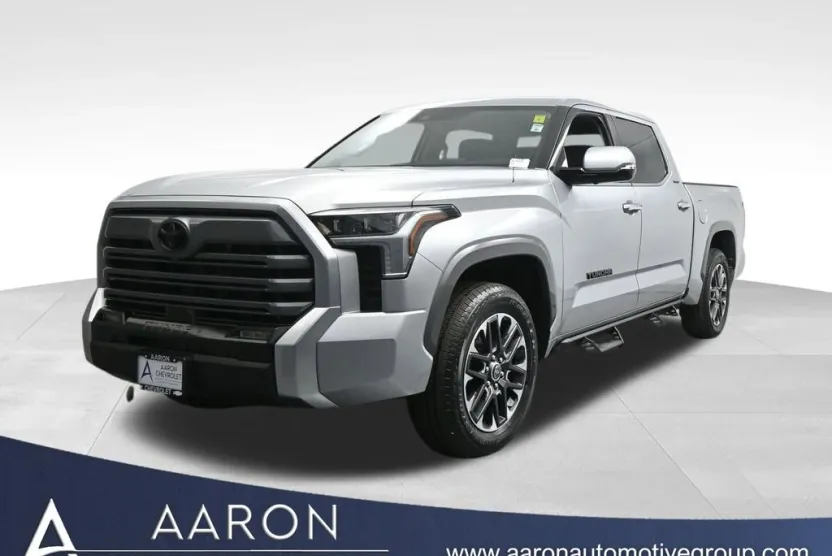 2023 Toyota Tundra Limited CrewMax photo 1