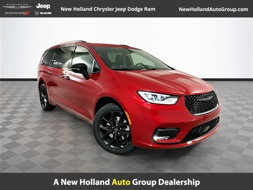 2026 Chrysler Pacifica Limited photo 1