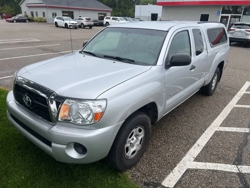 2011 Toyota Tacoma SR5 photo 1