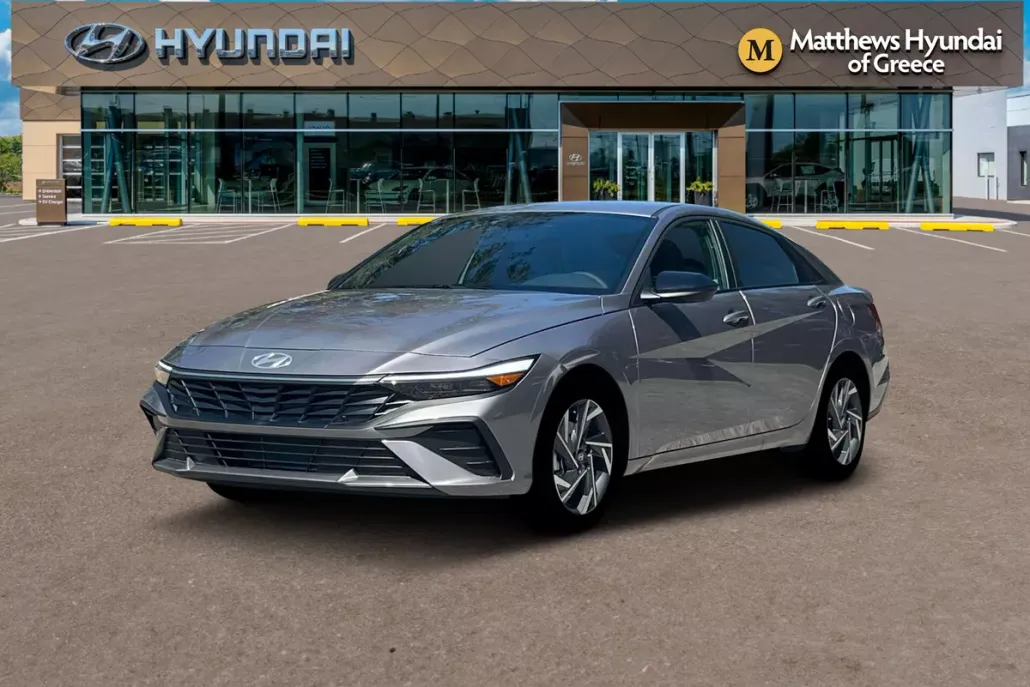 2025 Hyundai Elantra SEL Sport photo 1