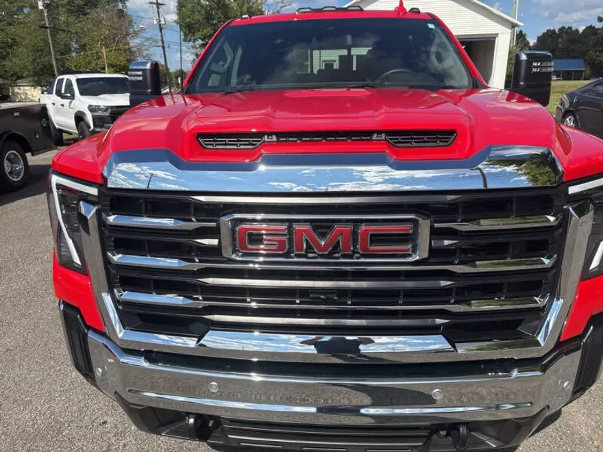2024 Gmc Sierra HD SLT photo 1