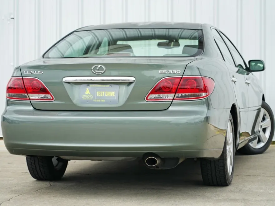 2005 Lexus ES 330 photo 1