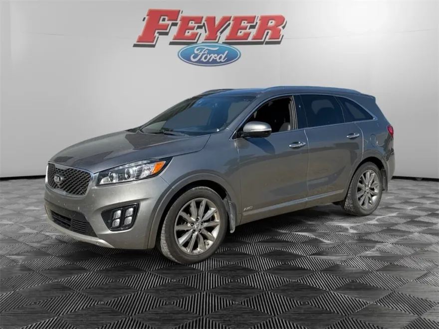2017 Kia Sorento SX Limited photo 1