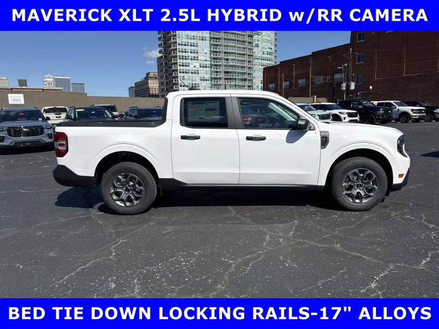 2025 Ford Maverick XLT photo 1