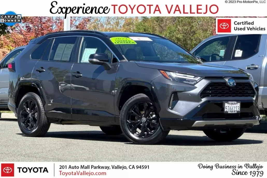2023 Toyota RAV4 XSE photo 1