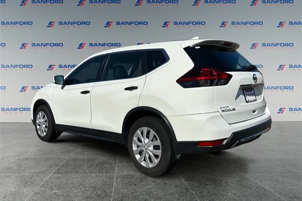 2020 Nissan Rogue S photo 1
