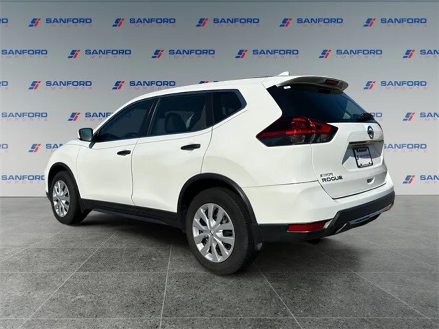 2020 Nissan Rogue S photo 1