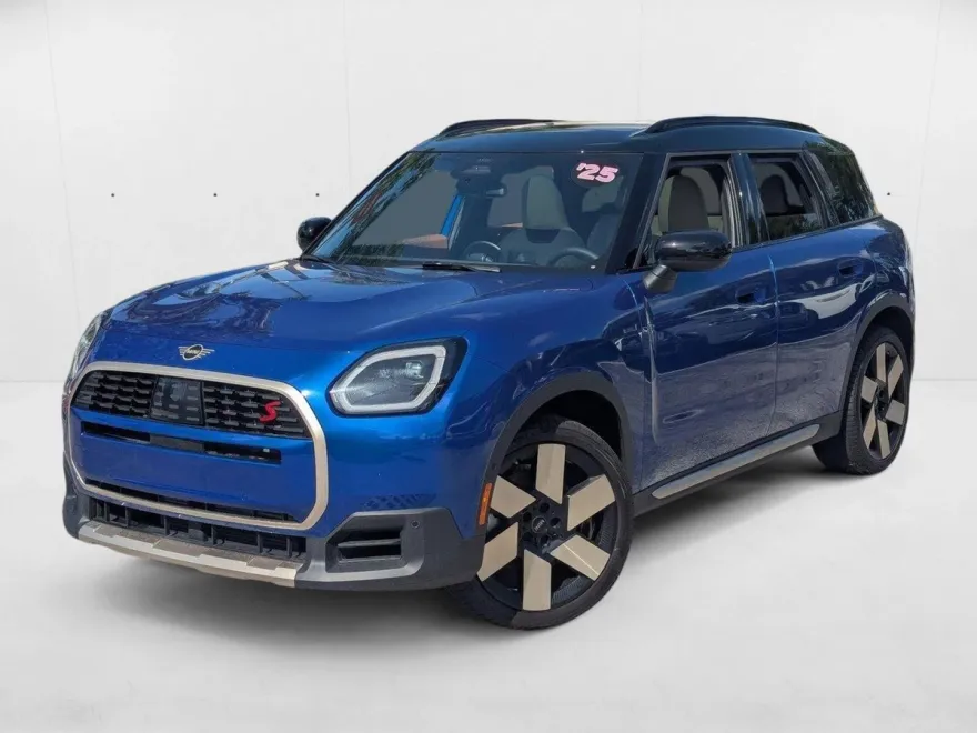 2025 Mini Countryman S ALL4 photo 1