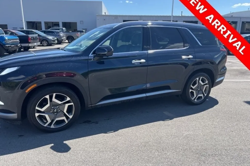 2023 Hyundai Palisade Limited photo 1