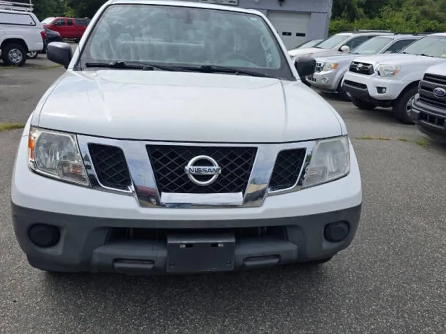2016 Nissan Frontier SV photo 1