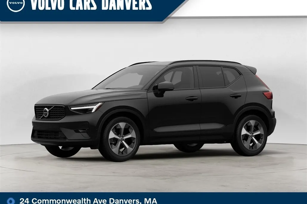 2026 Volvo XC40 Plus photo 1
