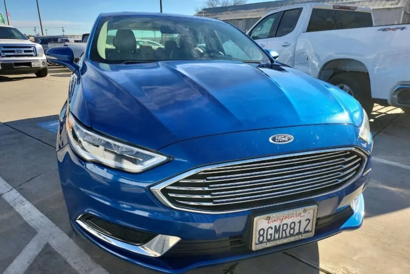2018 Ford Fusion SE photo 1