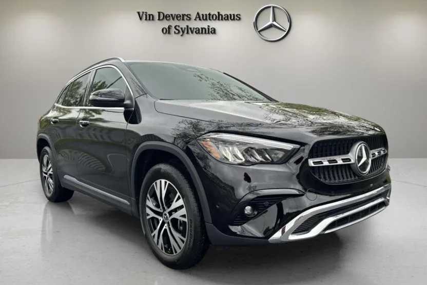 2025 Mercedes Benz GLA 250 4MATIC photo 1