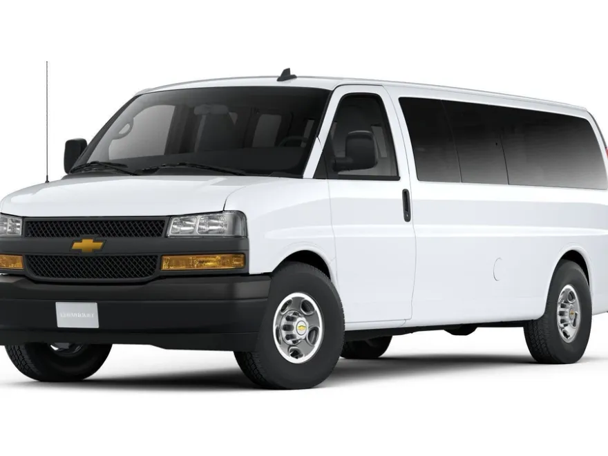 2025 Chevrolet Express Passenger 3500 photo 1