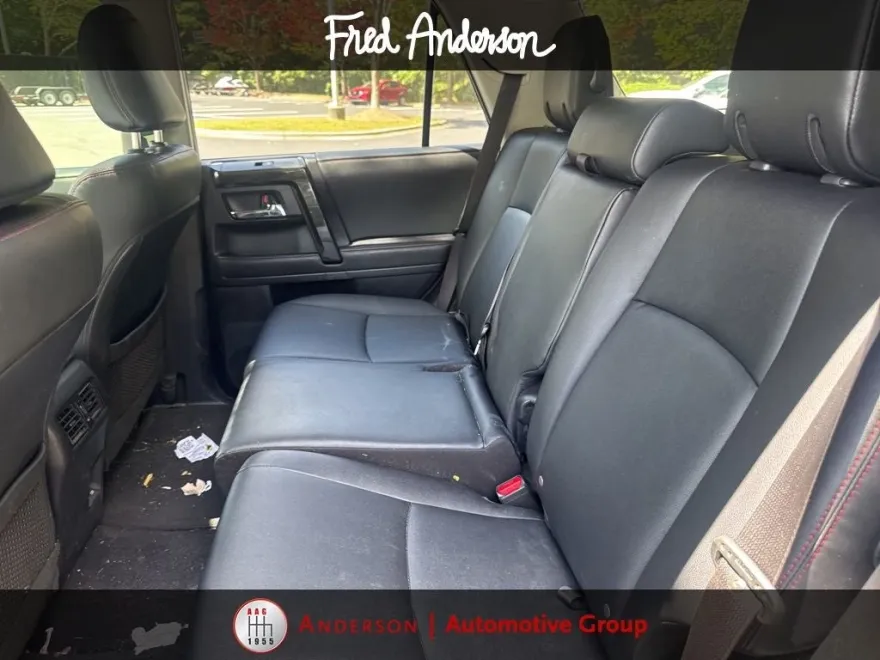2023 Toyota 4Runner TRD Off-Road Premium photo 1