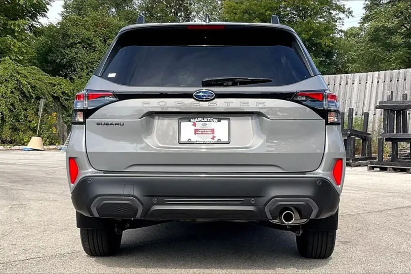 2025 Subaru Forester Limited photo 1