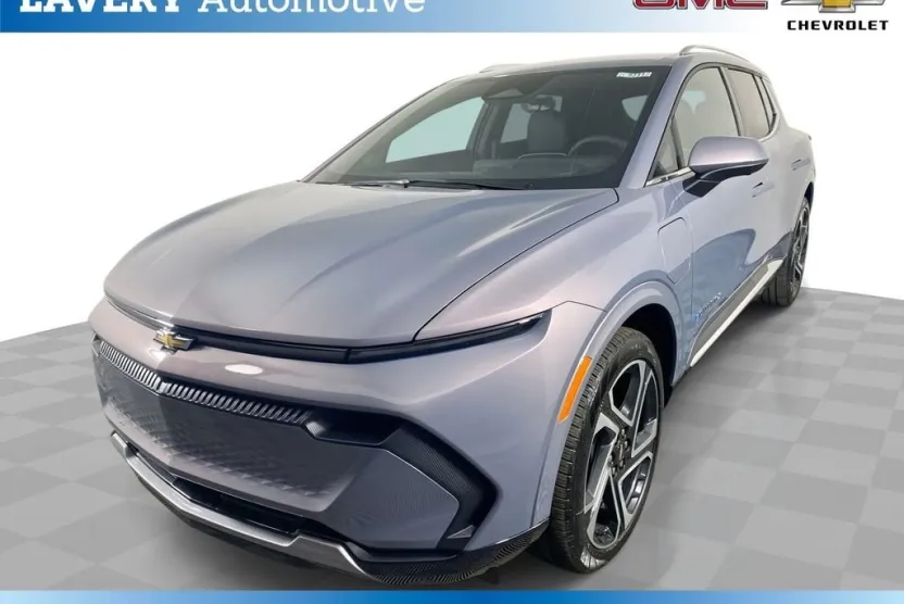2025 Chevrolet Equinox LT photo 1