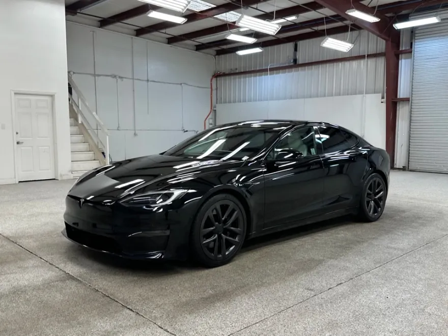 2020 Tesla Model S Performance photo 1