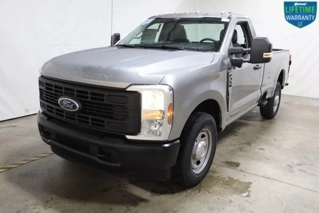 2024 Ford F-350 XL photo 1
