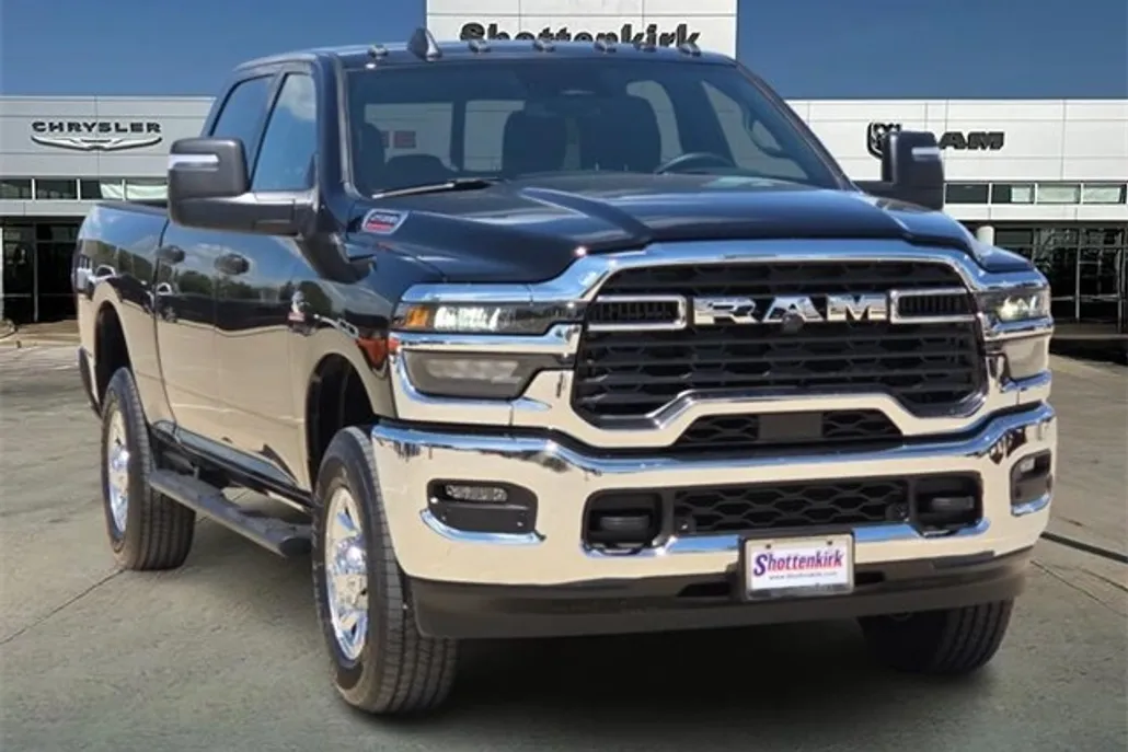 2025 Ram 2500 Tradesman photo 1