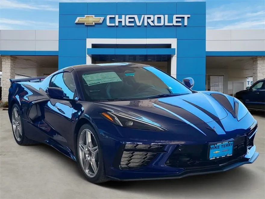 2025 Chevrolet Corvette Stingray 2LT photo 1