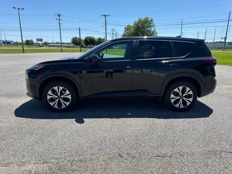 2023 Nissan Rogue SV photo 1