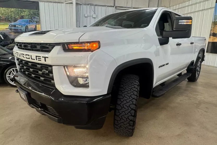 2023 Chevrolet Silverado 2500HD Custom photo 1