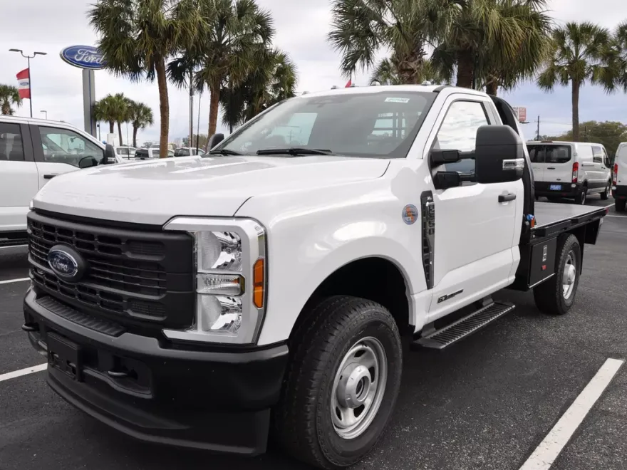 2024 Ford F-350 XL photo 1