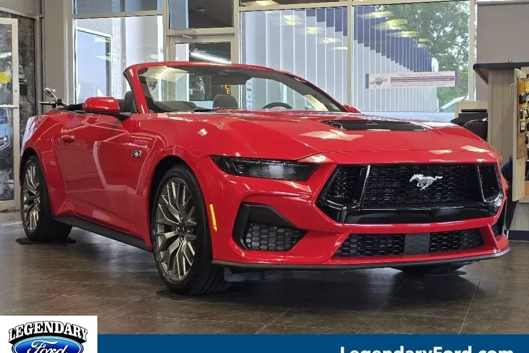 2025 Ford Mustang GT Premium Convertible photo 1