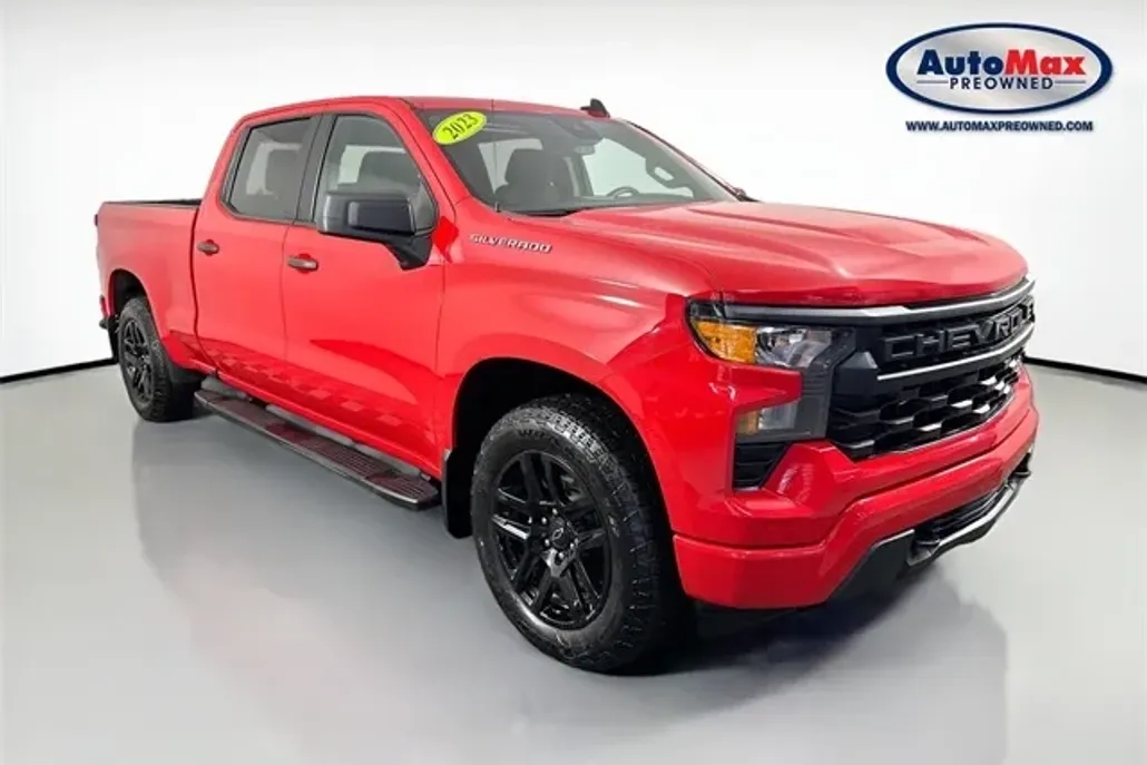 2023 Chevrolet Silverado 1500 Custom photo 1