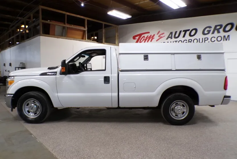 2015 Ford F-350 XL photo 1