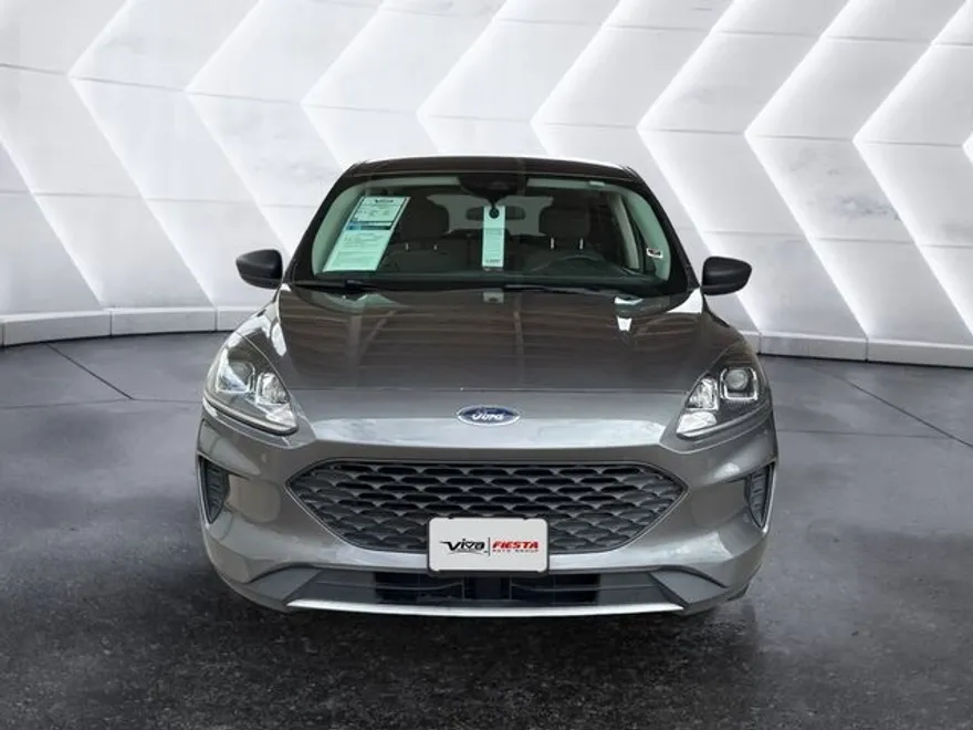 2021 Ford Escape S photo 1