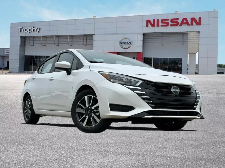 2025 Nissan Versa 1.6 SV photo 1
