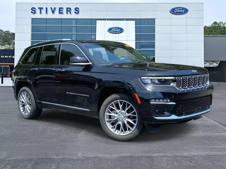2023 Jeep Grand Cherokee Summit photo 1