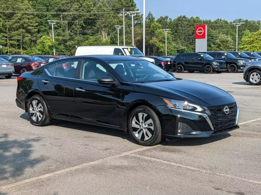 2025 Nissan Altima 2.5 S photo 1