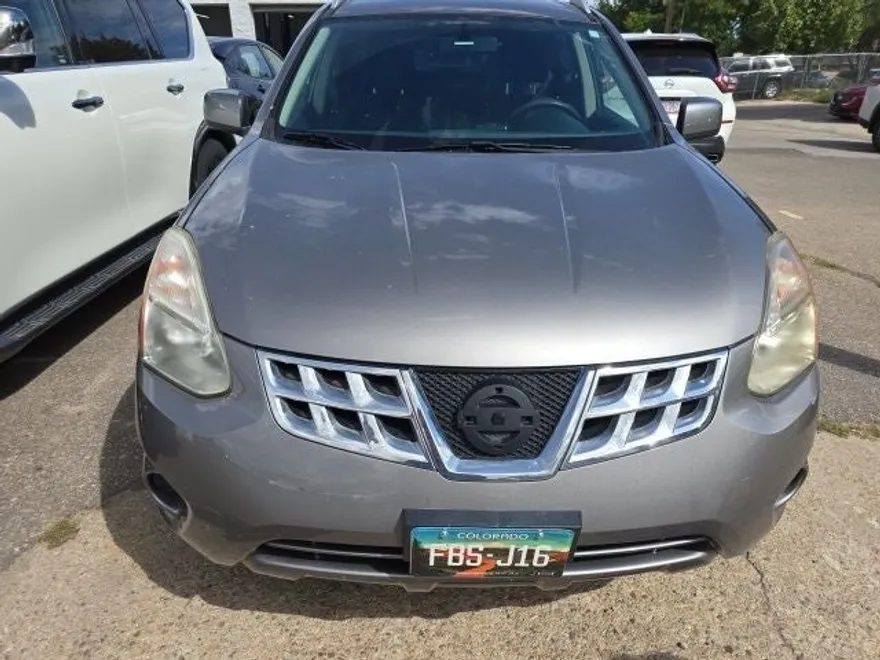 2012 Nissan Rogue SV photo 1