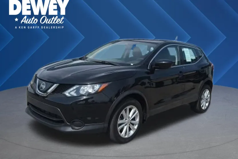 2018 Nissan Rogue Sport S photo 1