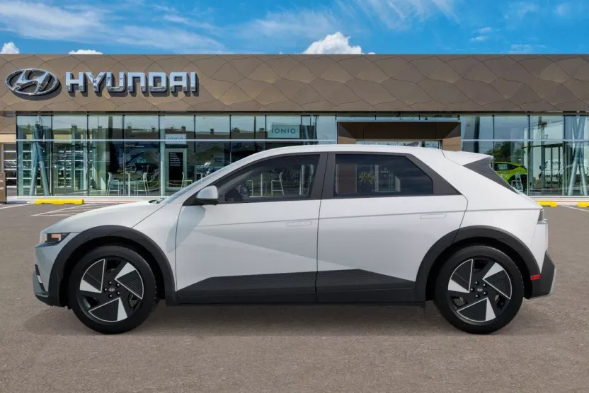 2025 Hyundai Ioniq 5 SE photo 1