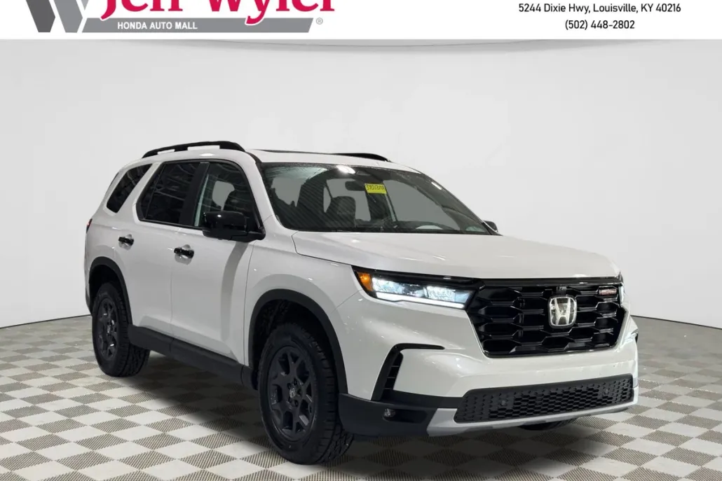 2025 Honda Pilot TrailSport photo 1