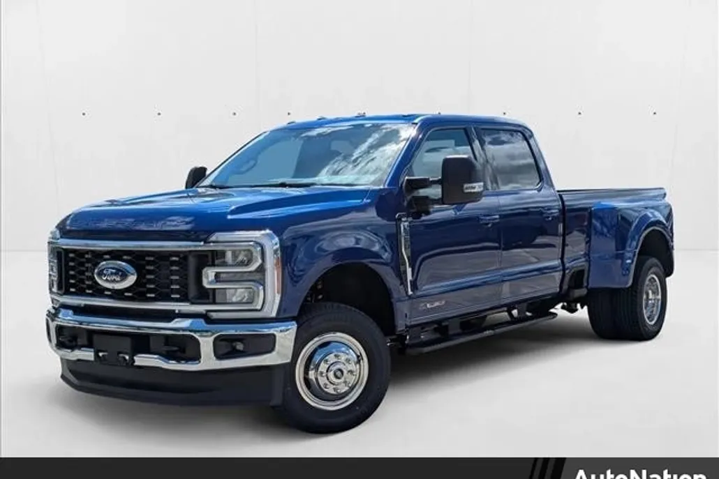 2026 Ford F-350 XLT photo 1