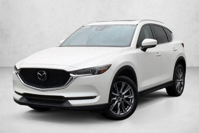 2019 Mazda CX-5 Signature photo 1