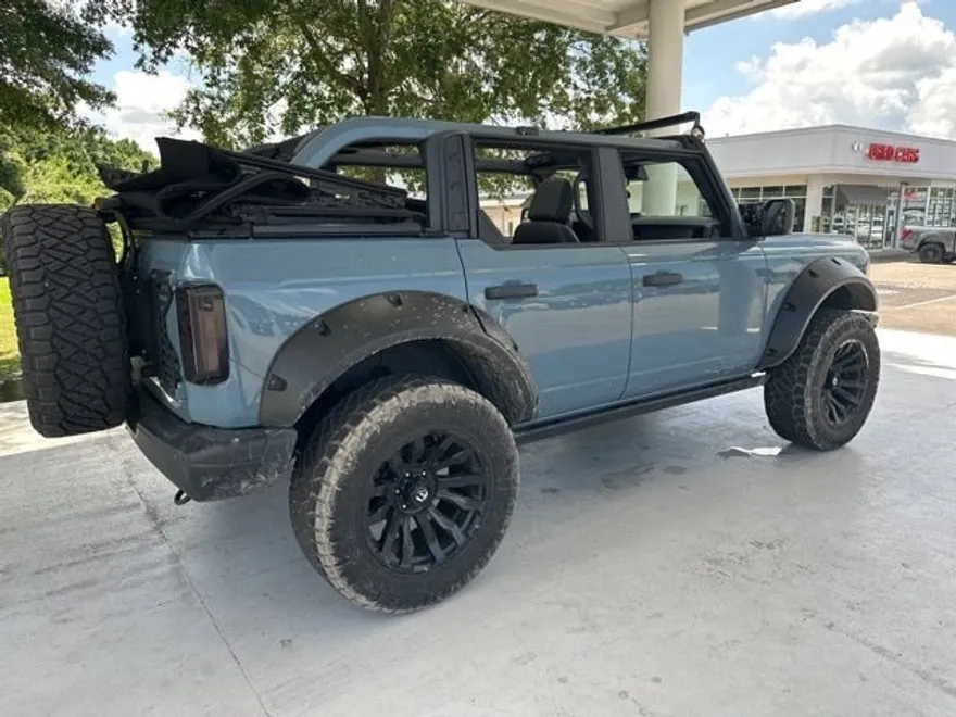 2022 Ford Bronco Badlands photo 1