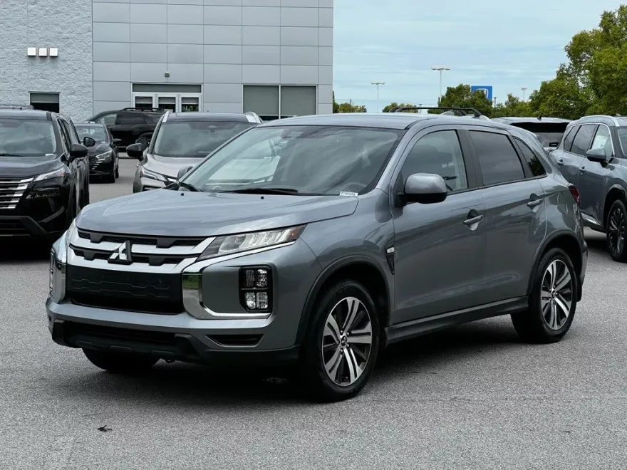 2022 Mitsubishi Outlander Sport SE photo 1
