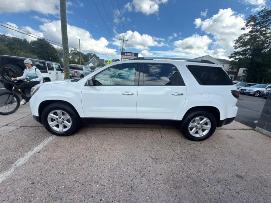 2016 Gmc Acadia SLE photo 1