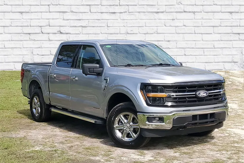 2024 Ford F-150 XLT photo 1