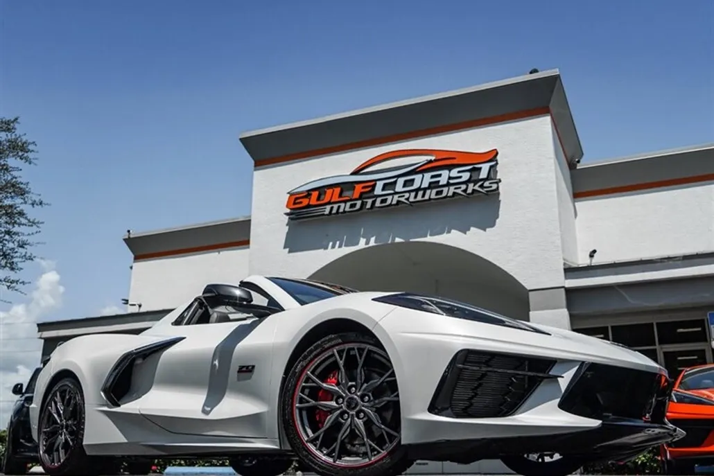 2023 Chevrolet Corvette 3LT Convertible photo 1